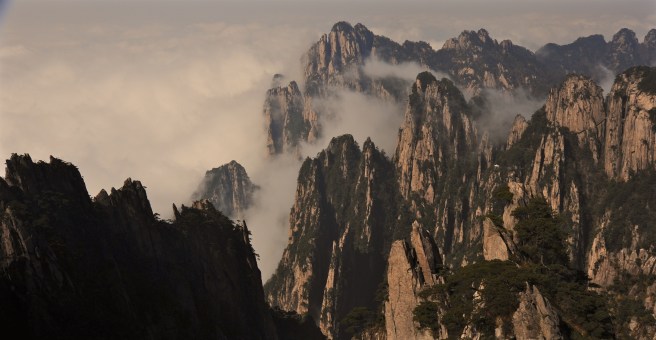 huangshan-crags